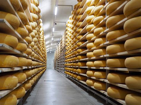 emmental cheese factory switzerland